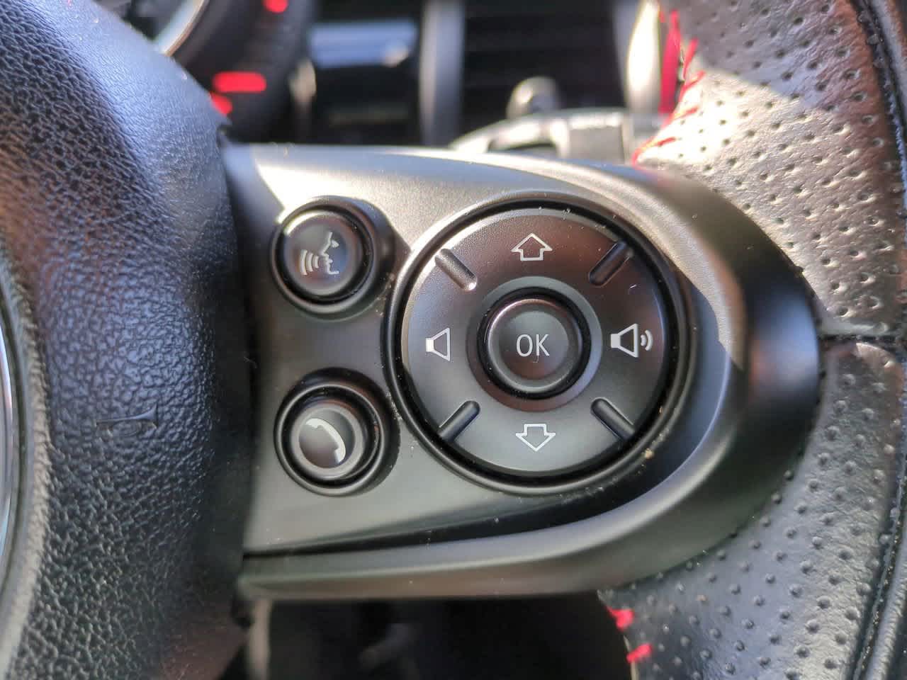 Thumbnail: 2017 MINI Cooper Hardtop - 23