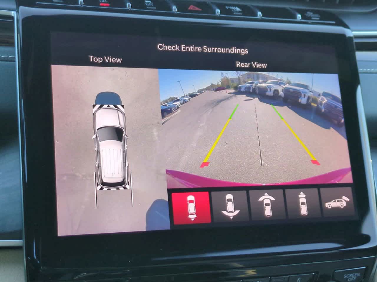 Thumbnail: 2022 Jeep Grand Cherokee - 20