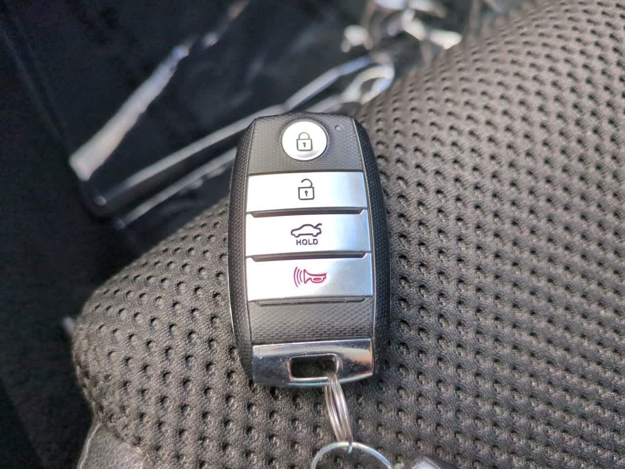 Thumbnail: 2019 Kia Optima - 25