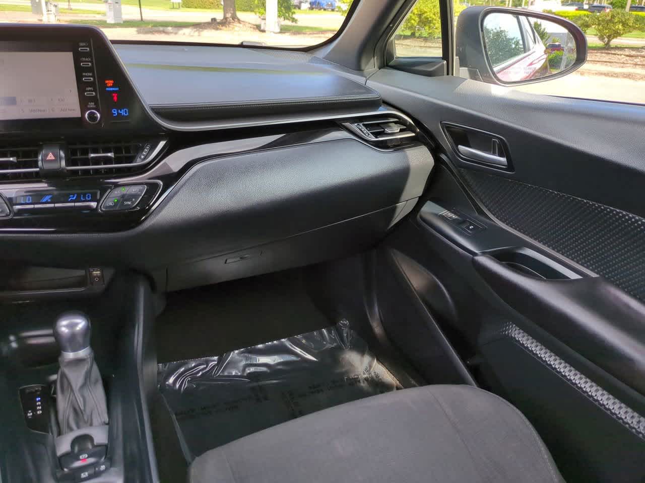 Thumbnail: 2019 Toyota C-HR - 16
