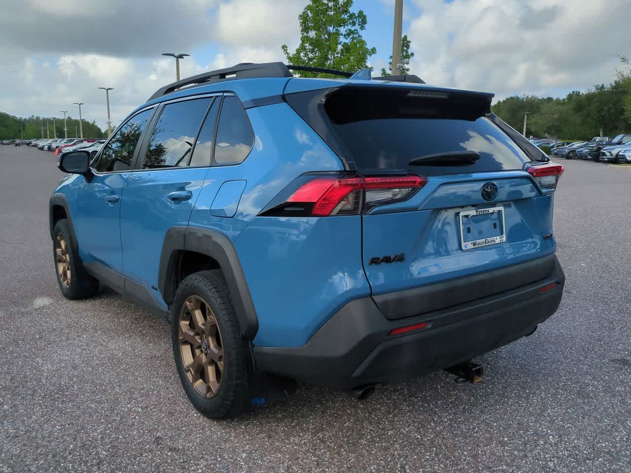 Thumbnail: 2023 Toyota RAV4 - 4