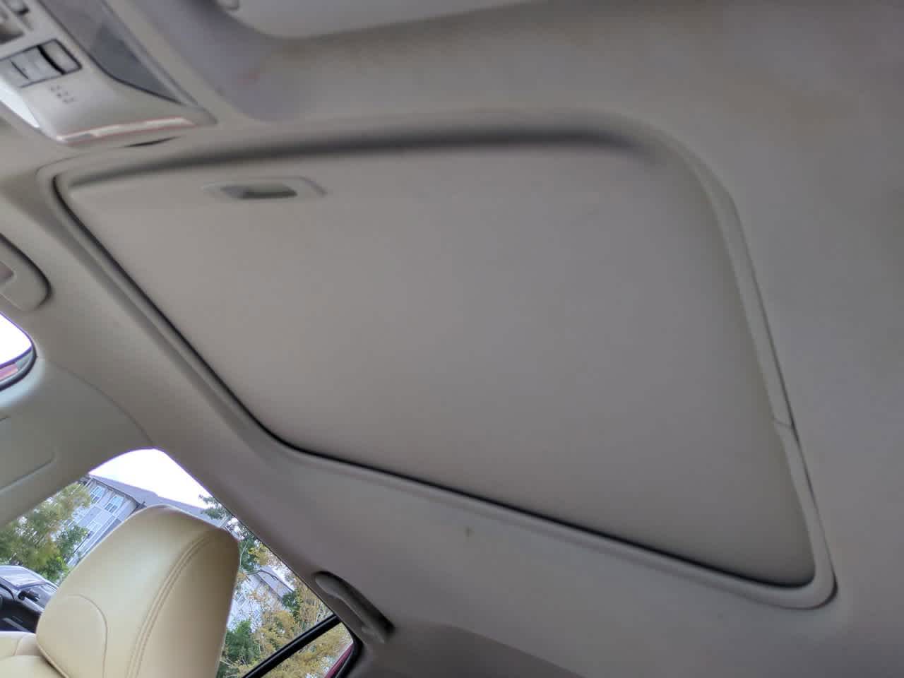 Thumbnail: 2019 Toyota RAV4 - 19