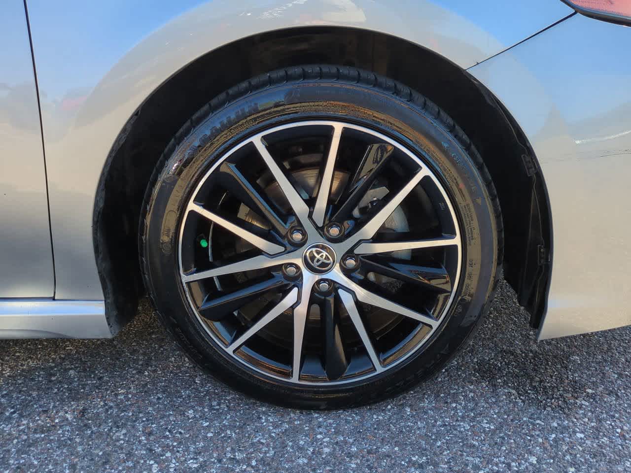 Thumbnail: 2022 Toyota Camry - 11