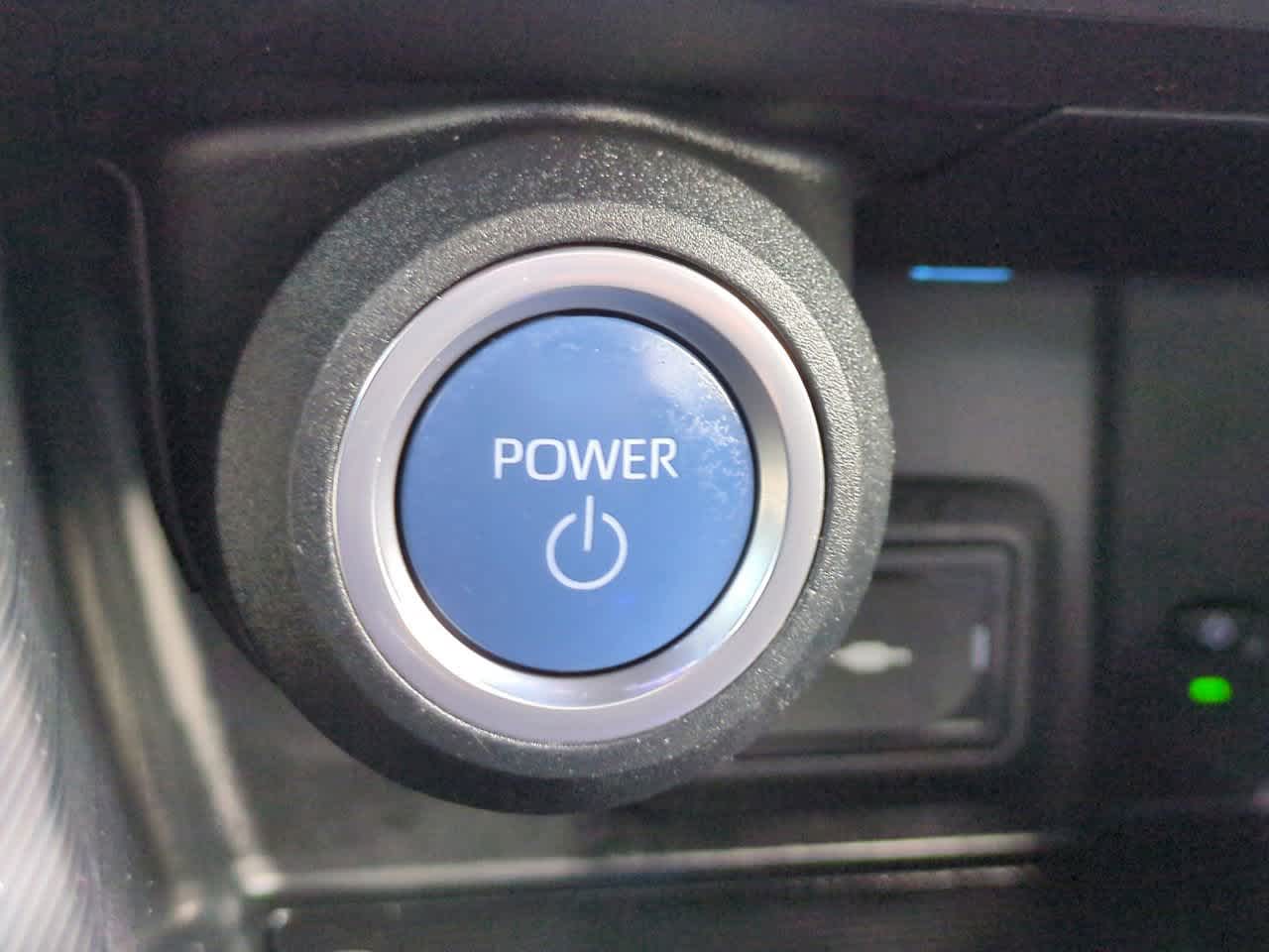 Thumbnail: 2021 Toyota Venza - 26