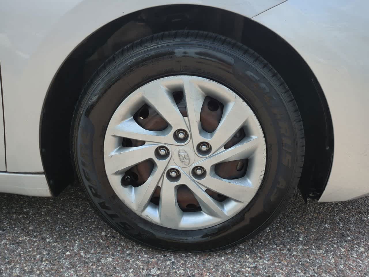 Thumbnail: 2019 Hyundai Elantra - 11