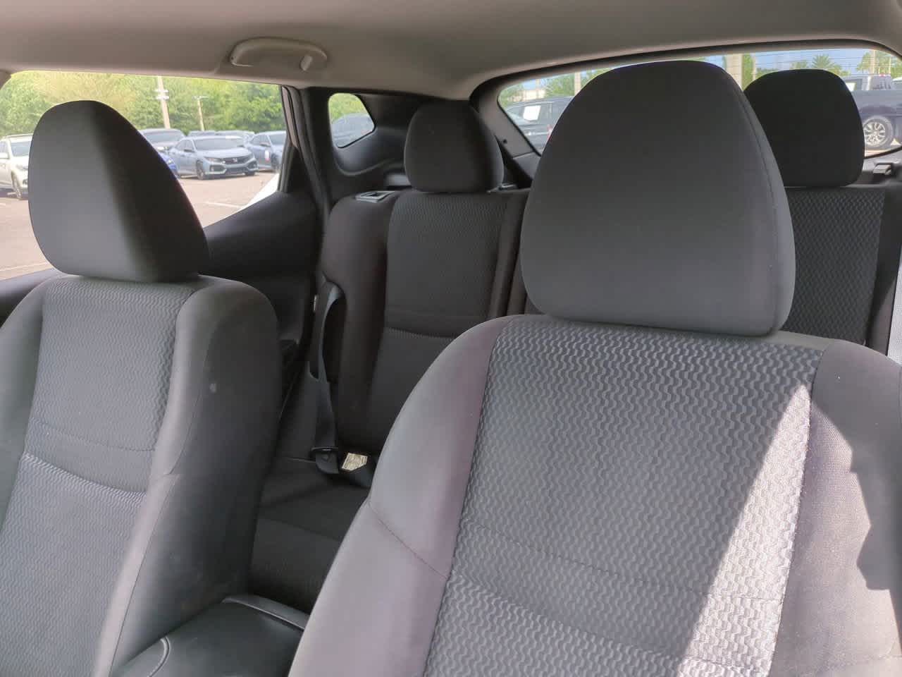 Thumbnail: 2021 Nissan Rogue Sport - 8