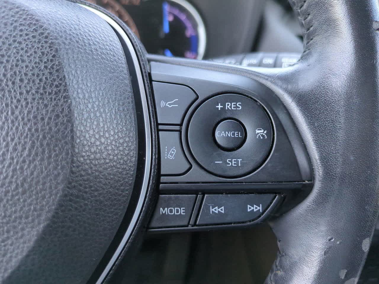 Thumbnail: 2019 Toyota RAV4 - 25