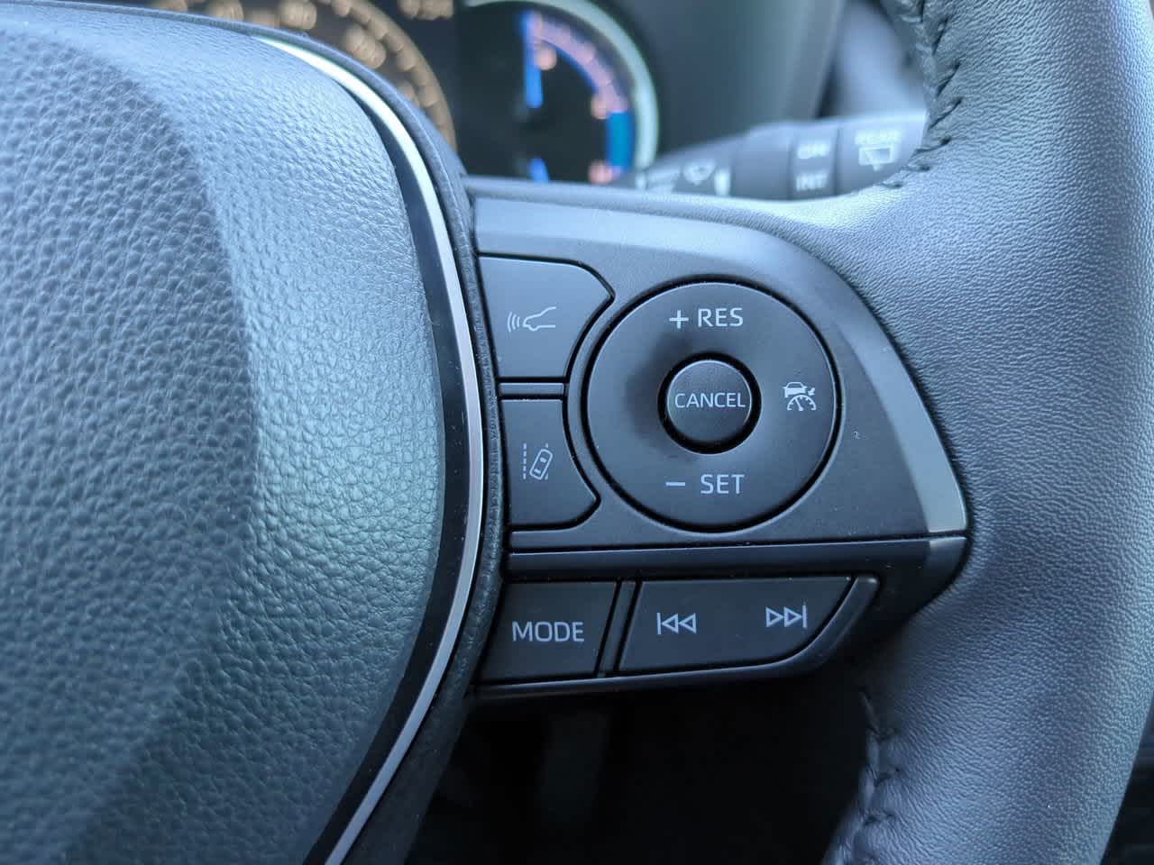 Thumbnail: 2024 Toyota RAV4 - 25