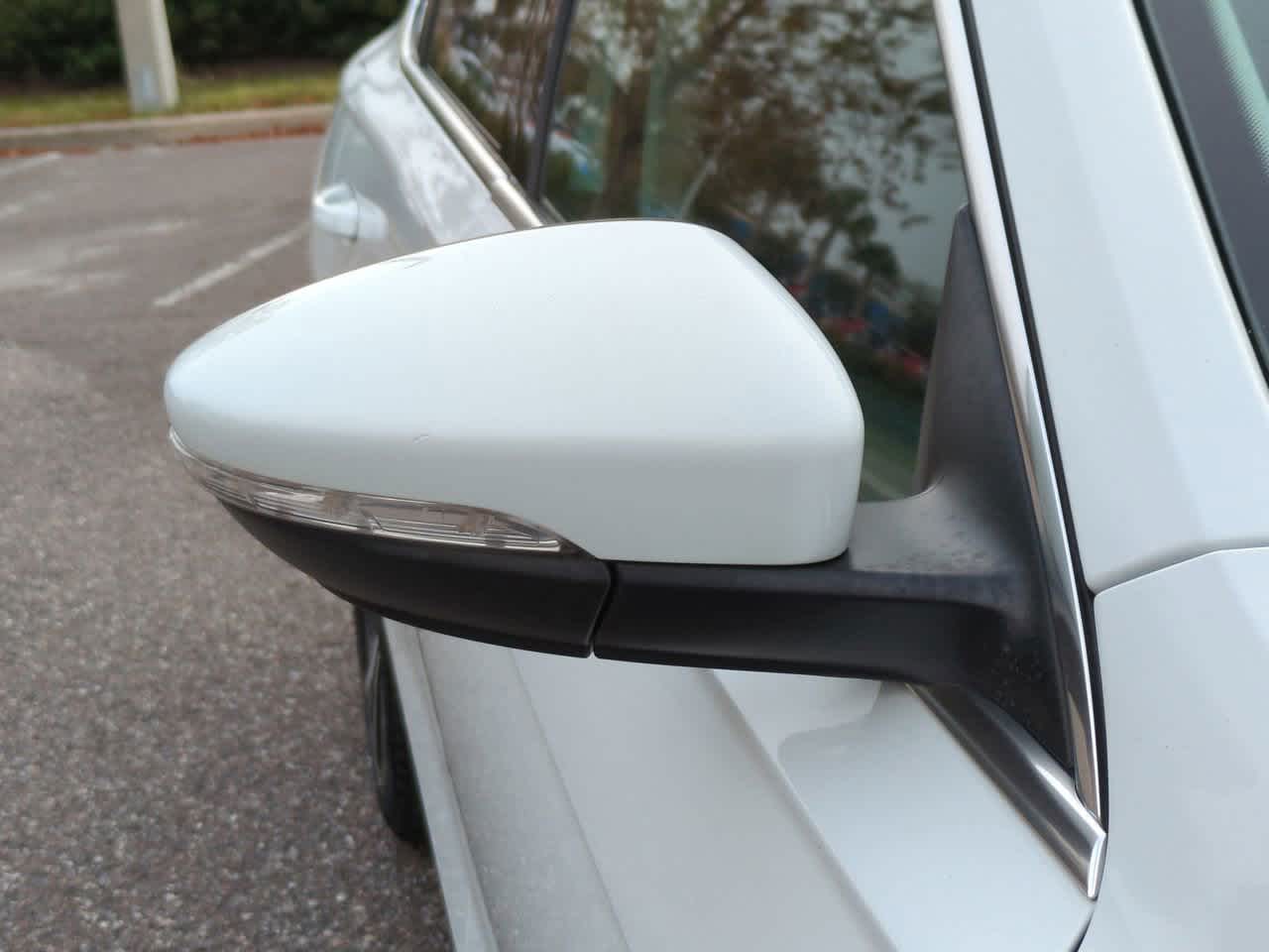 Thumbnail: 2022 Volkswagen Passat - 12