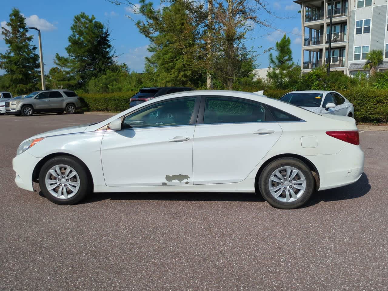 Thumbnail: 2013 Hyundai Sonata - 3