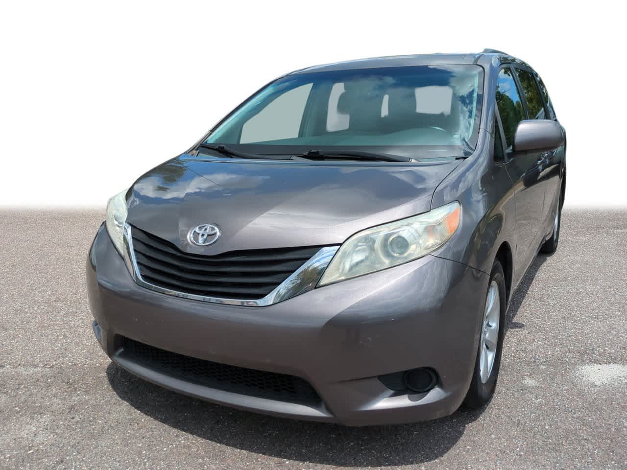 2013 Toyota Sienna LE -
                  Wesley Chapel, FL