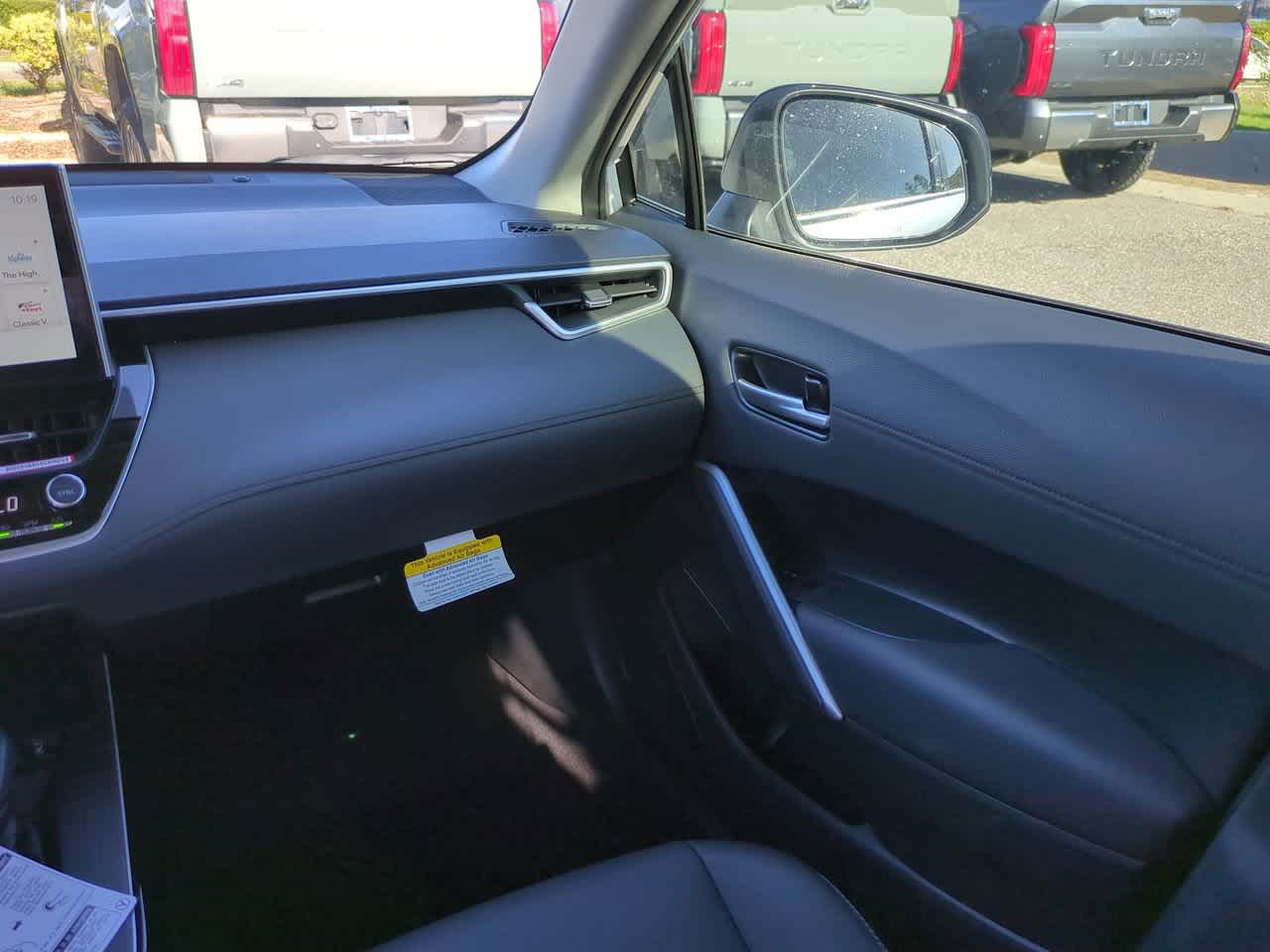 Thumbnail: 2026 Toyota Corolla Cross - 16