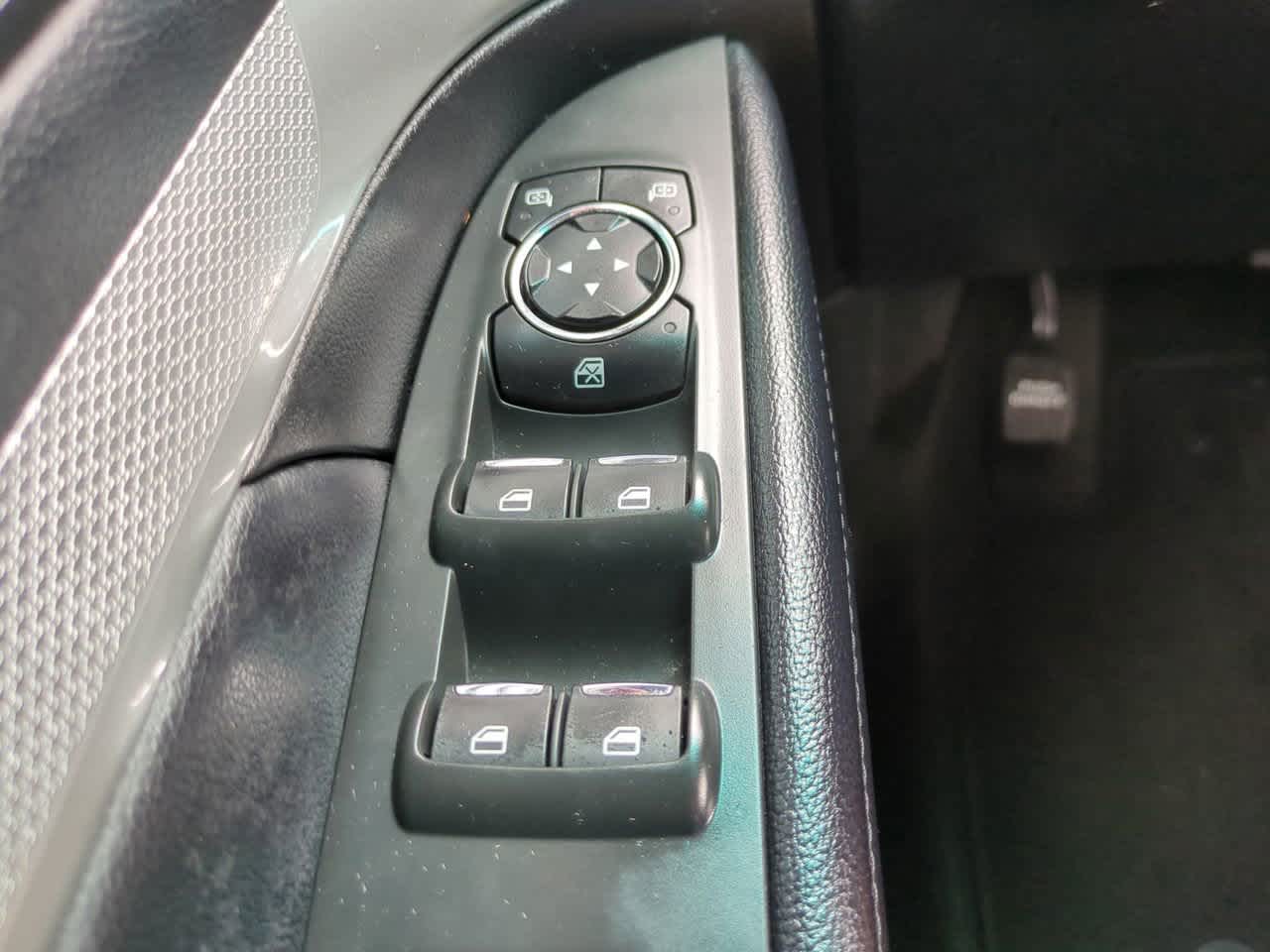Thumbnail: 2016 Ford Explorer - 23
