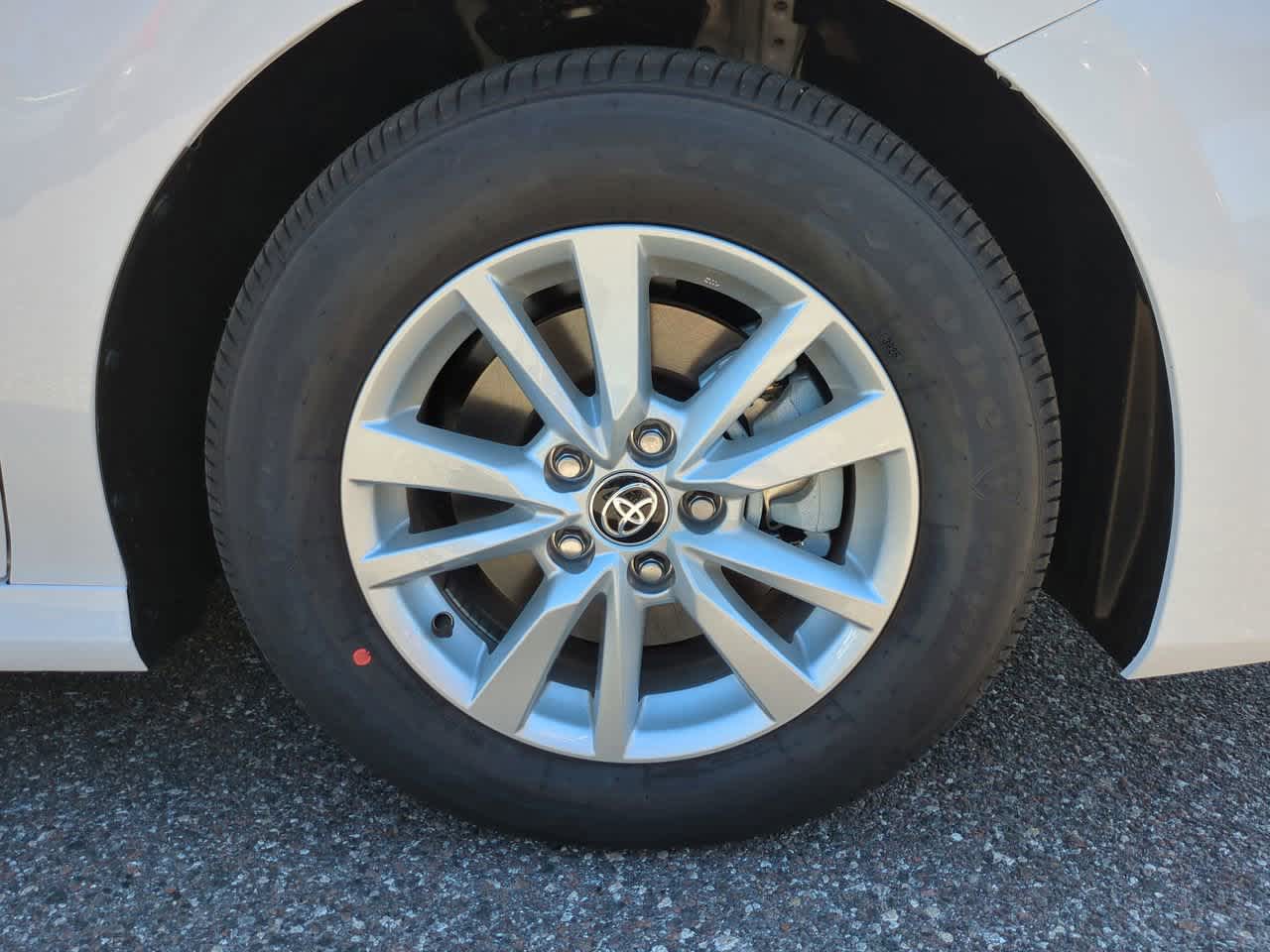 Thumbnail: 2026 Toyota Camry - 11