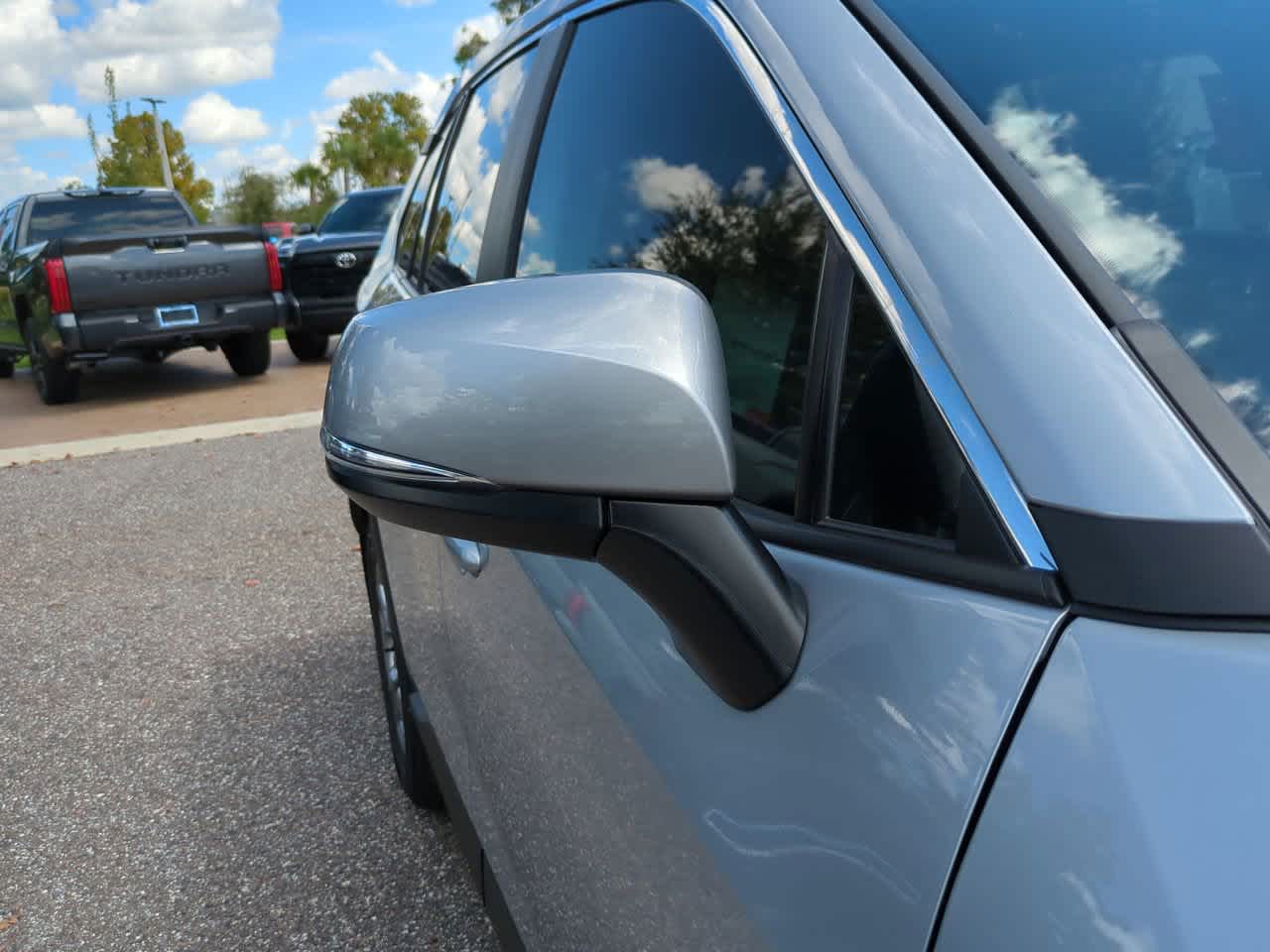 Thumbnail: 2025 Toyota RAV4 - 12