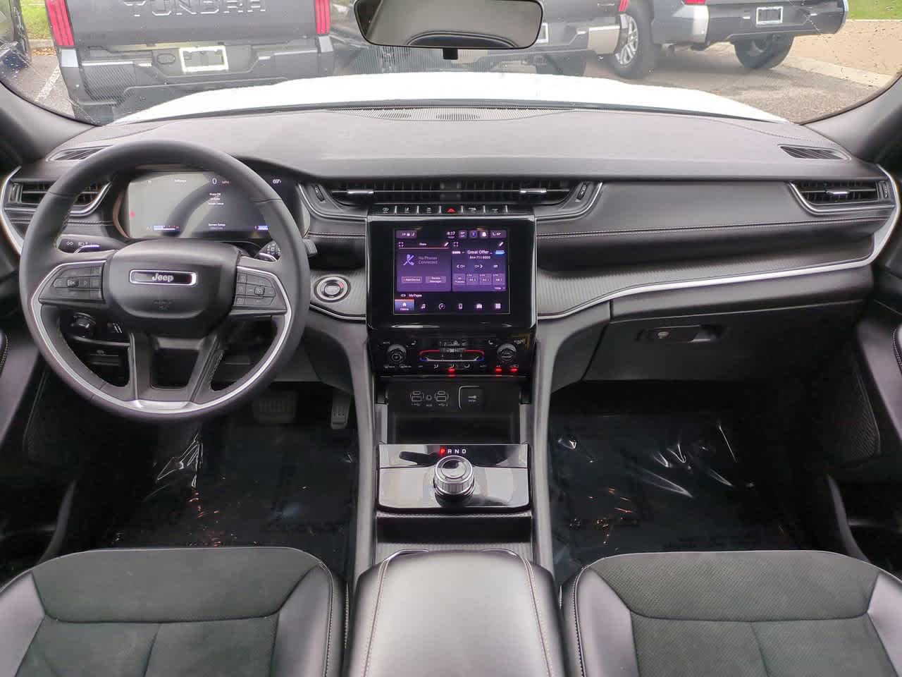 Thumbnail: 2025 Jeep Grand Cherokee - 14