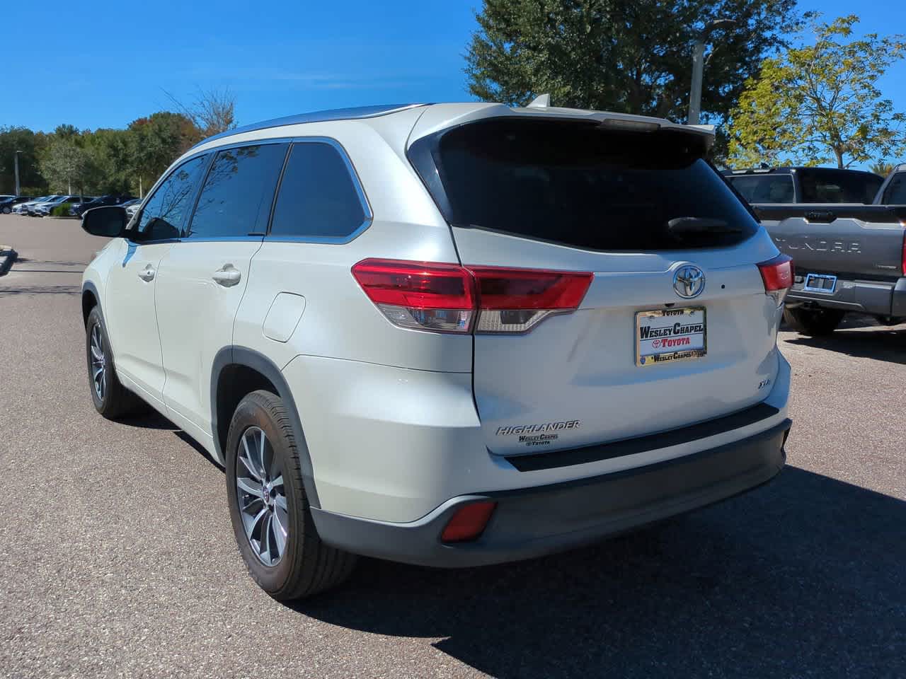 Thumbnail: 2017 Toyota Highlander - 4