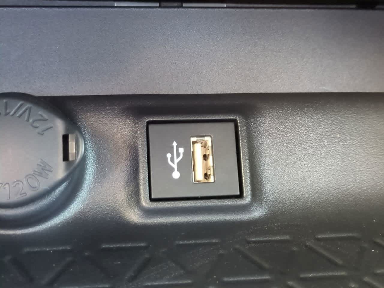 Thumbnail: 2025 Toyota RAV4 - 20