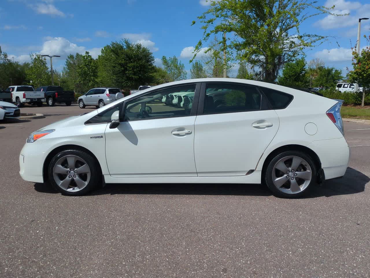 Thumbnail: 2015 Toyota Prius - 3