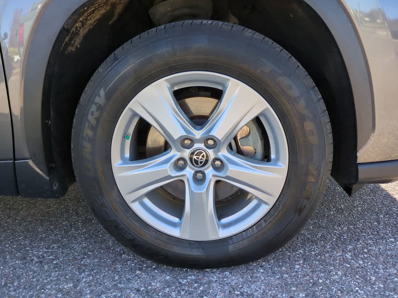 Thumbnail: 2022 Toyota Highlander - 11