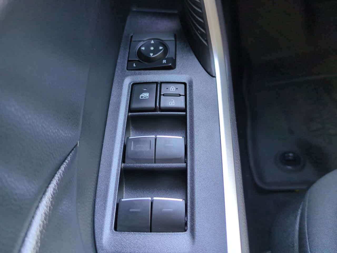 Thumbnail: 2023 Toyota RAV4 - 21