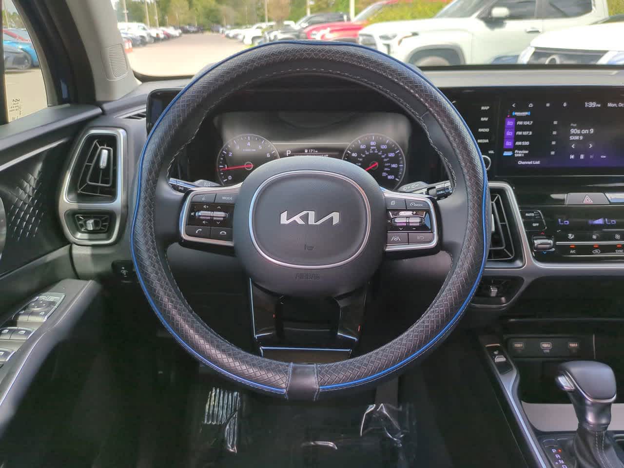 Thumbnail: 2022 Kia Sorento - 15