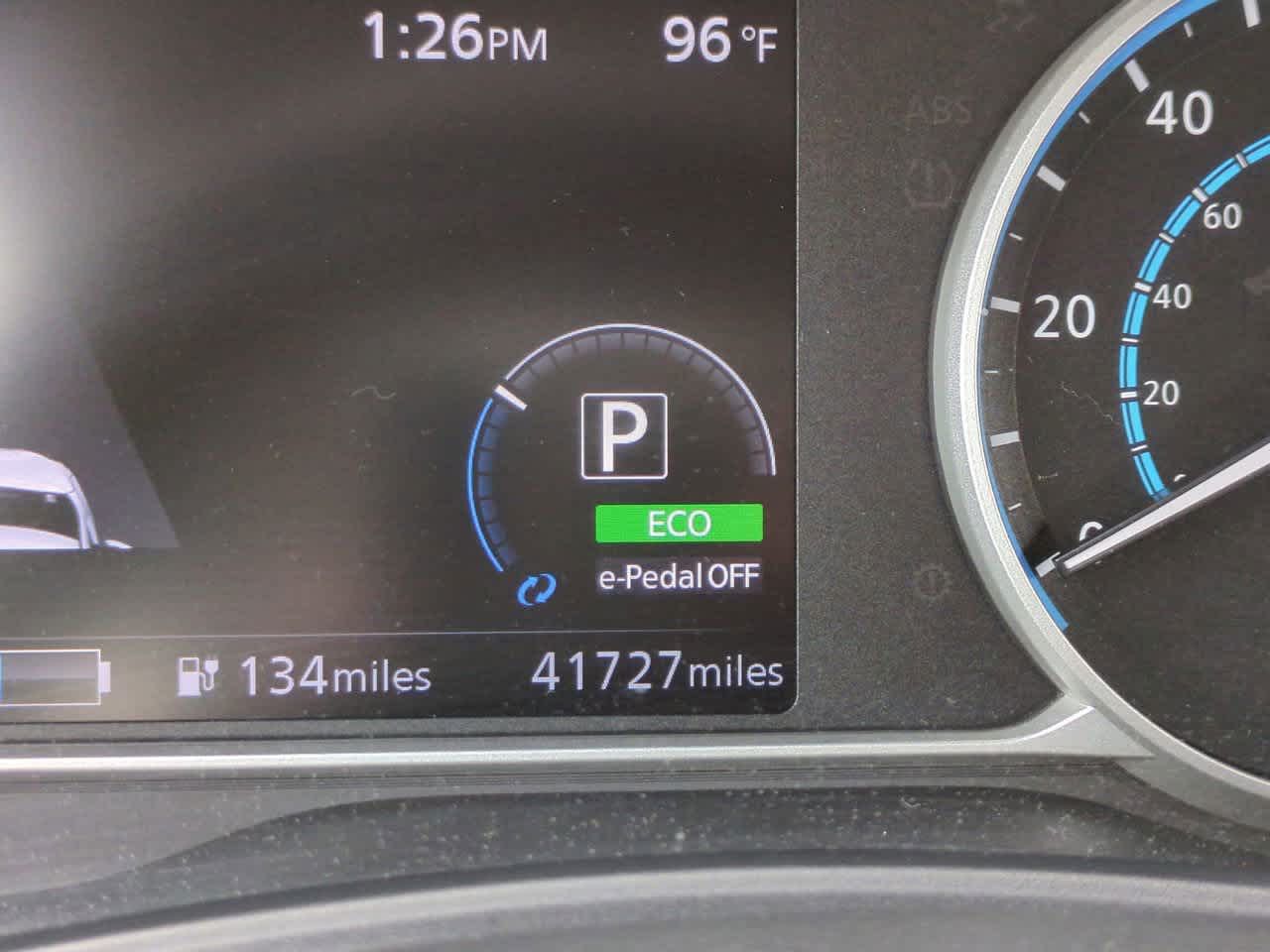 Thumbnail: 2022 Nissan Leaf - 26