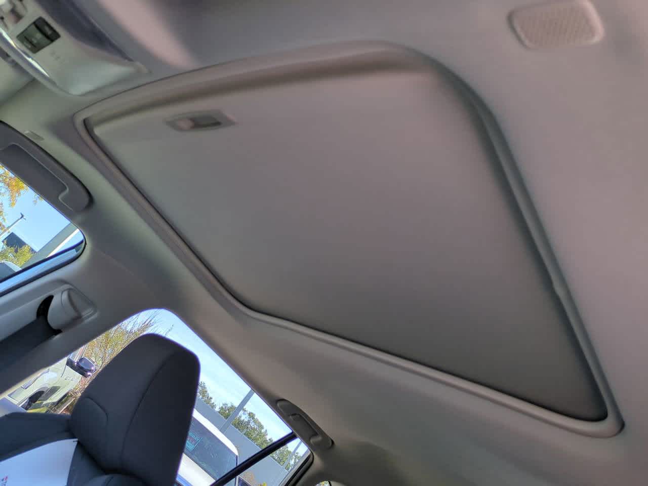 Thumbnail: 2025 Toyota RAV4 - 19