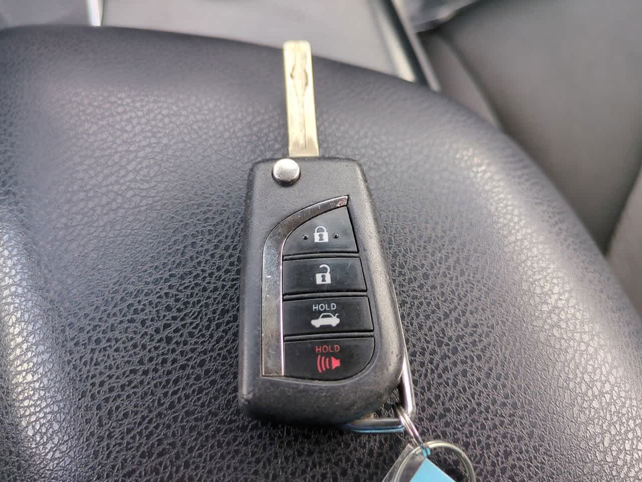 Thumbnail: 2019 Toyota Camry - 23