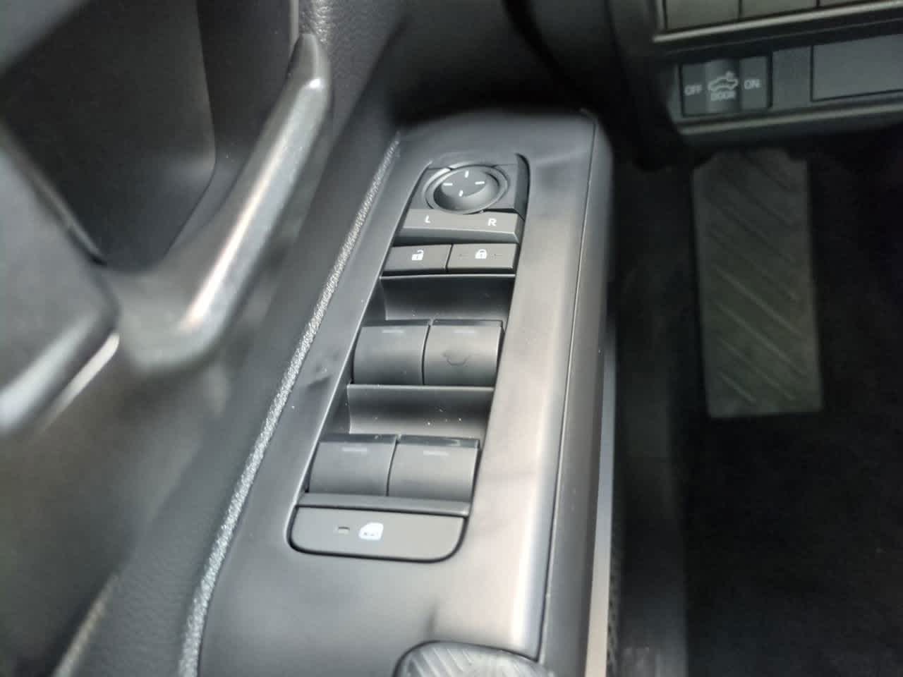 Thumbnail: 2025 Toyota Tacoma - 21