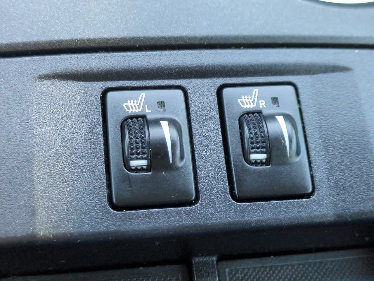 Thumbnail: 2016 Toyota Camry - 21