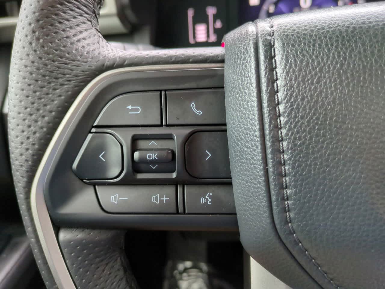 2025 Toyota Tacoma SR5 22