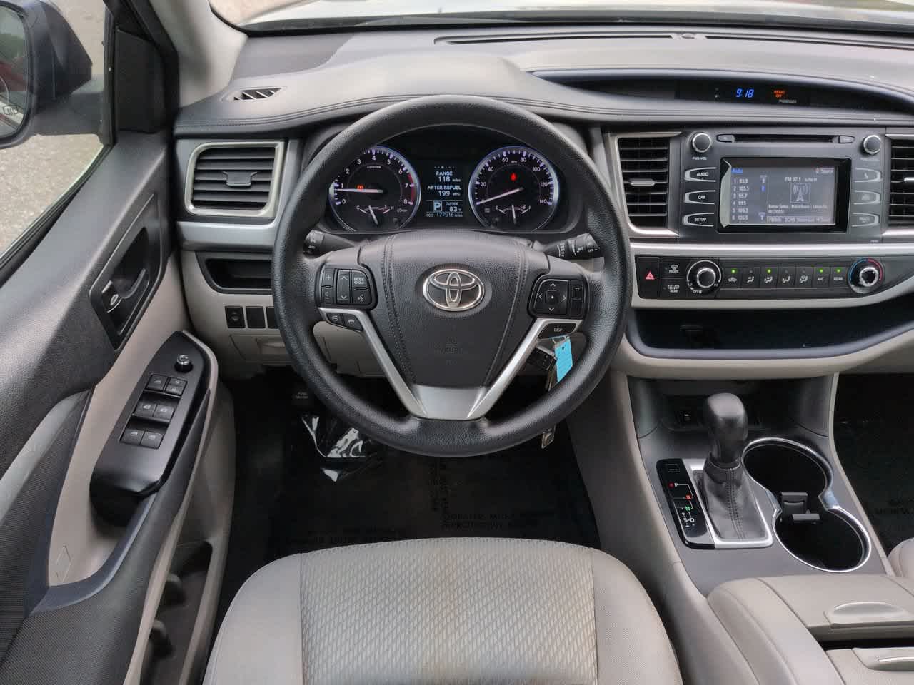 Thumbnail: 2014 Toyota Highlander - 15