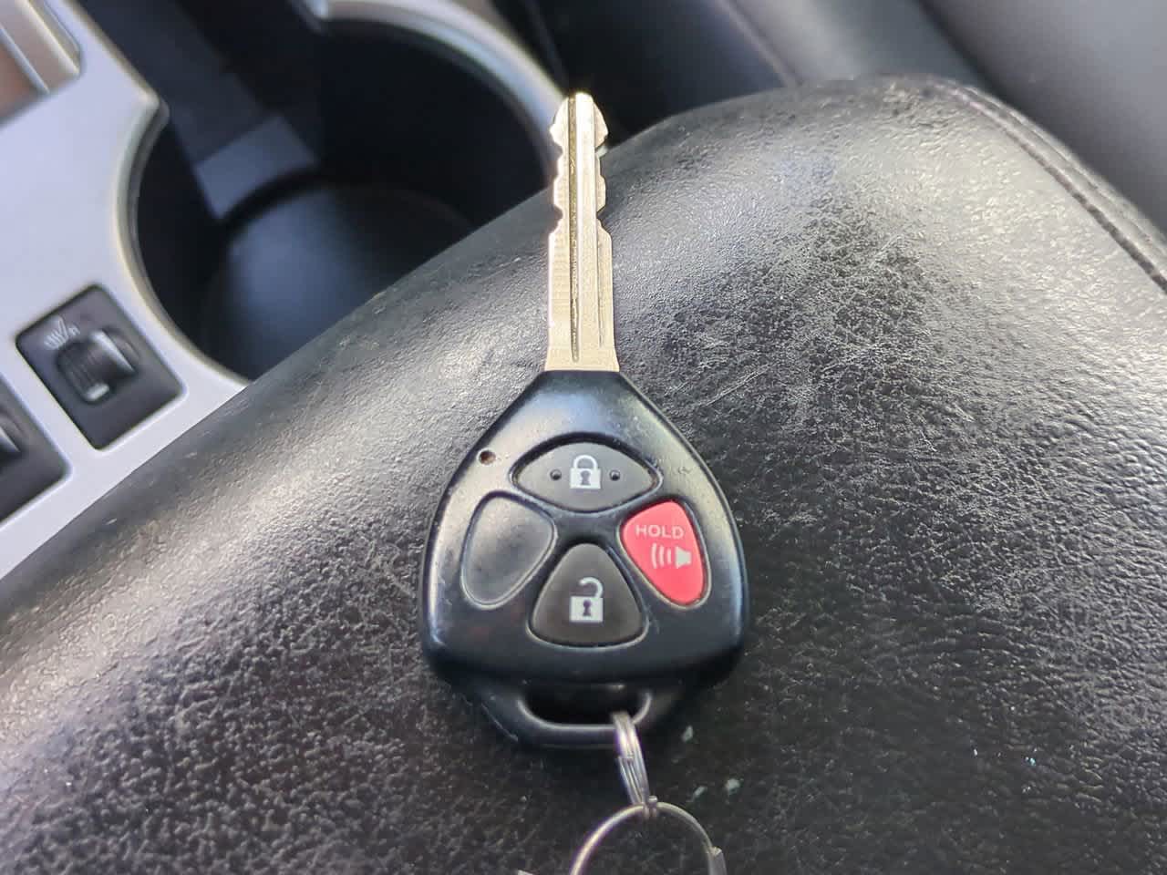 Thumbnail: 2014 Toyota 4Runner - 28