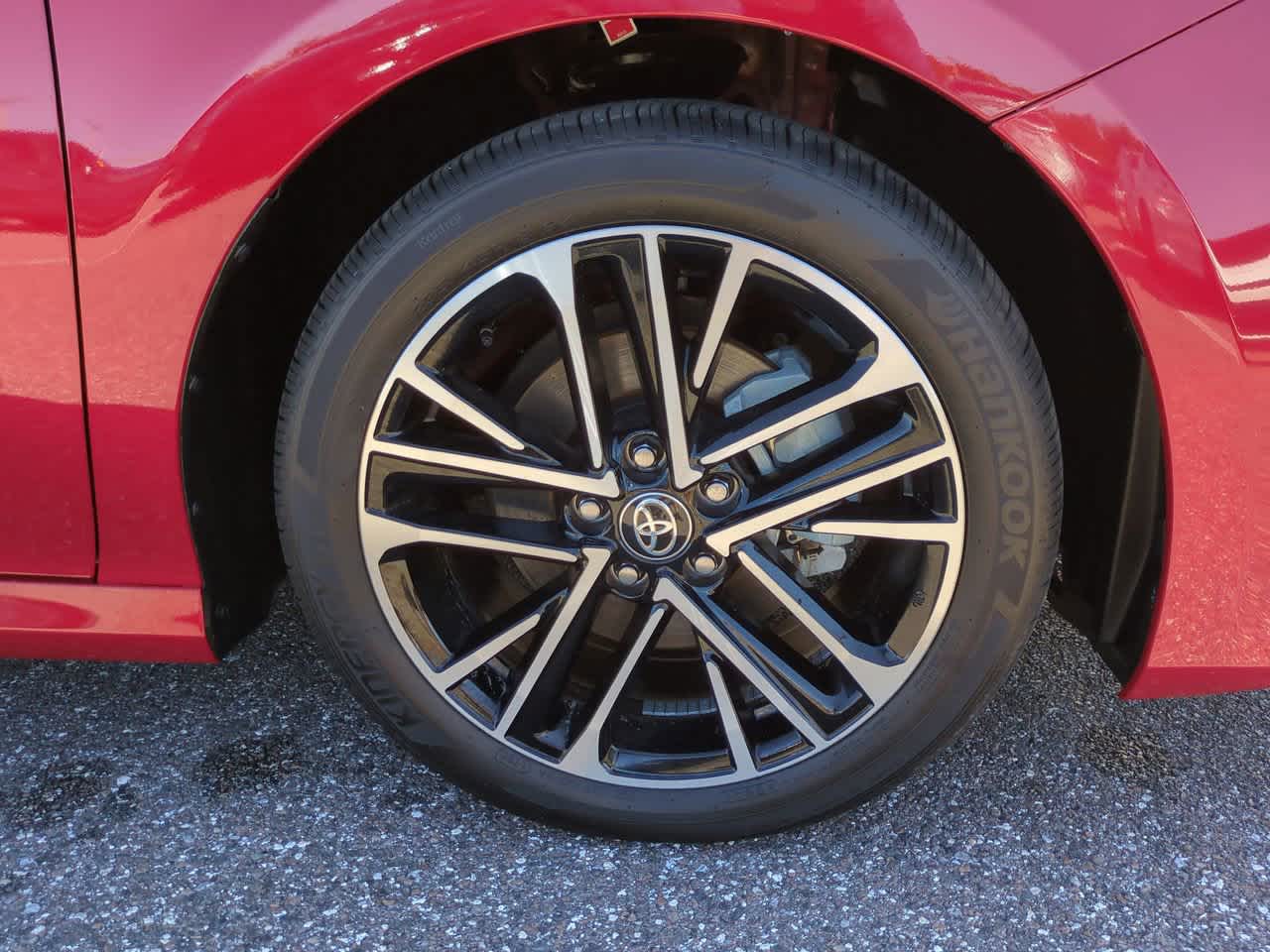 Thumbnail: 2025 Toyota Camry - 11