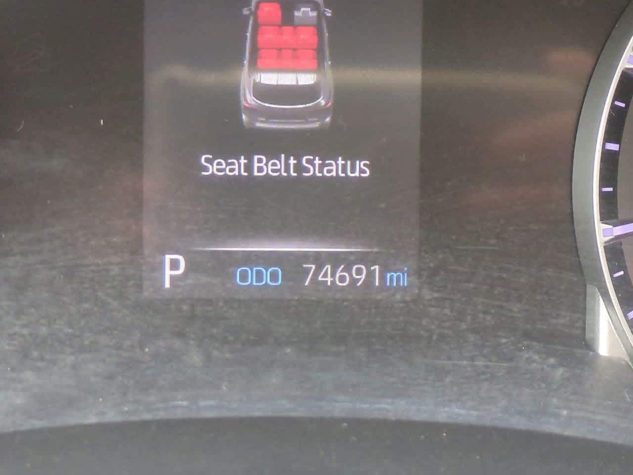 Thumbnail: 2022 Toyota Highlander - 25