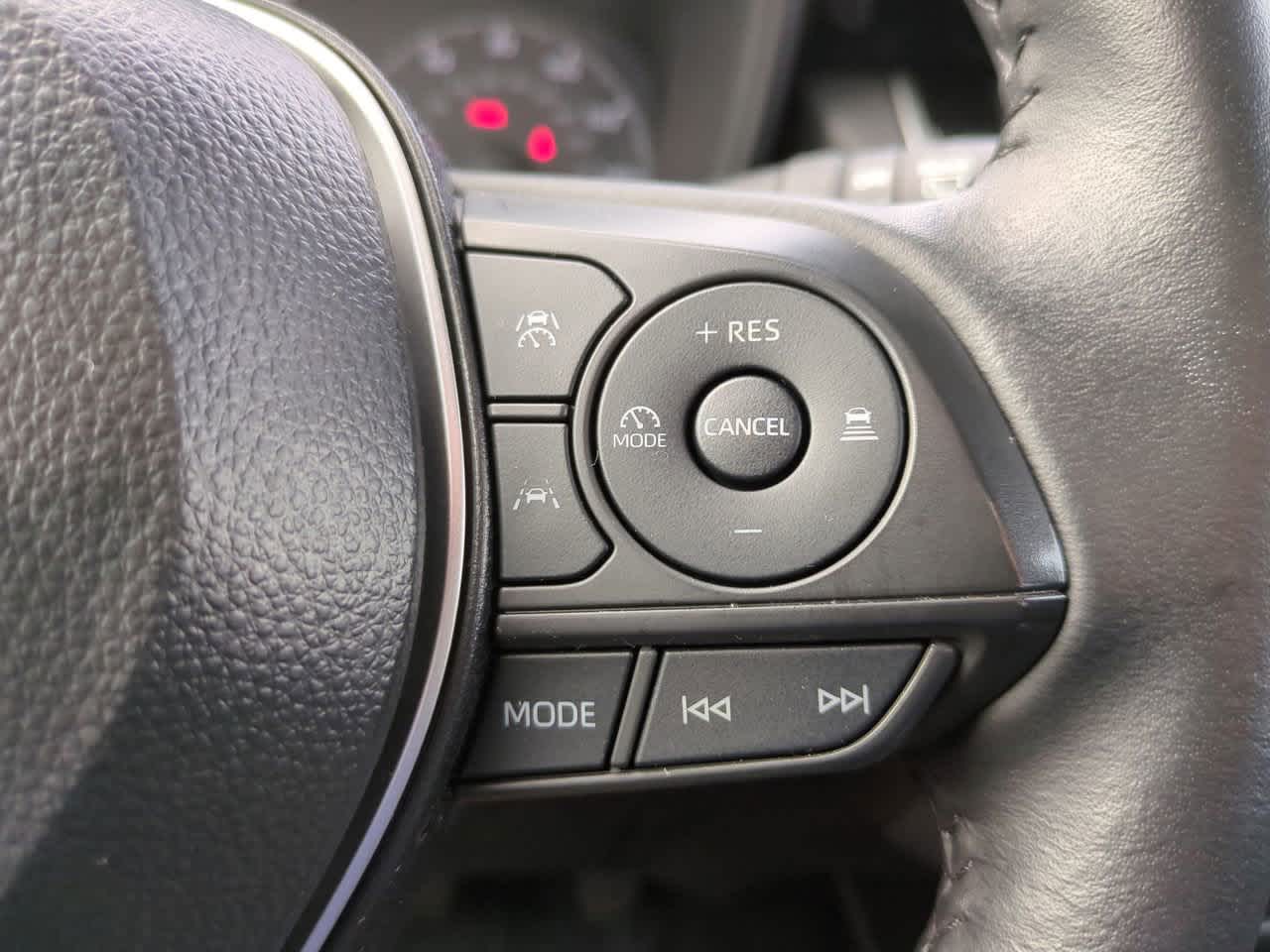 Thumbnail: 2025 Toyota Corolla Cross - 23