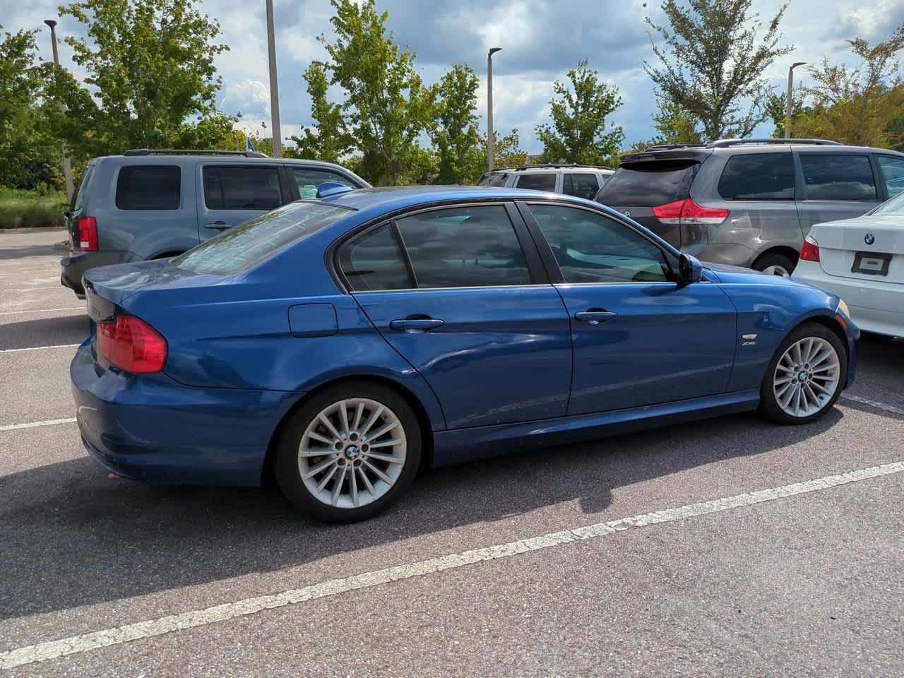 Thumbnail: 2009 BMW 3 Series - 8