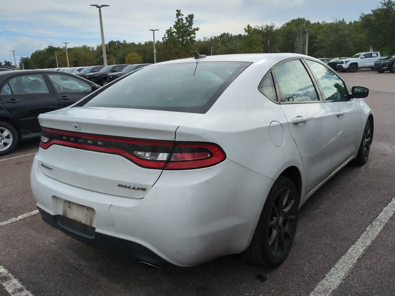 Thumbnail: 2015 Dodge Dart - 6