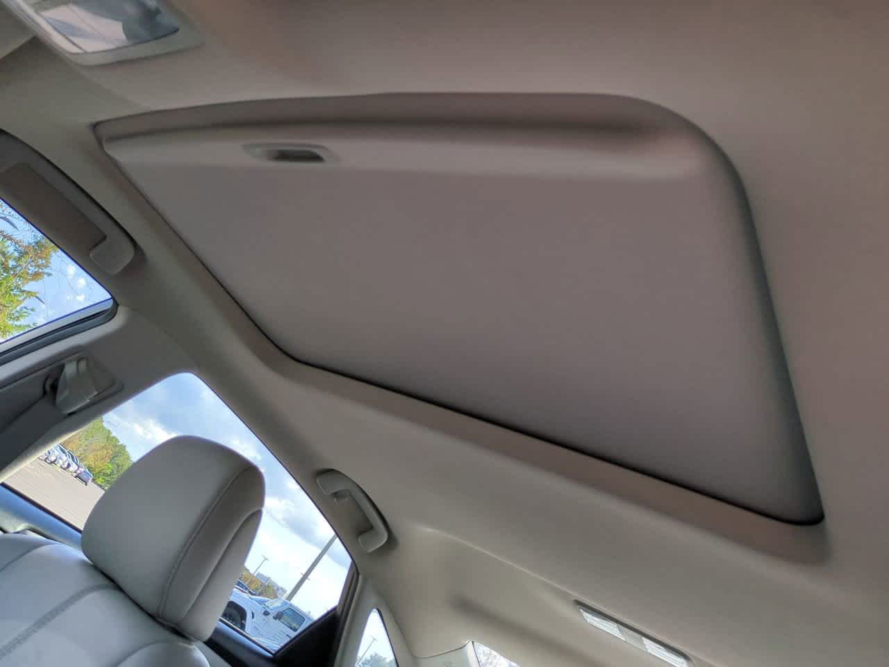 Thumbnail: 2013 Toyota Avalon - 19