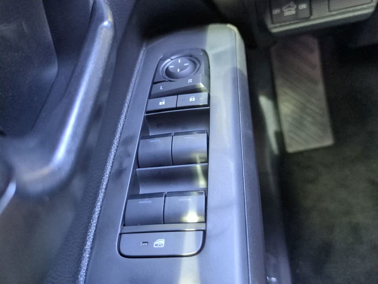 Thumbnail: 2025 Toyota Tacoma - 21