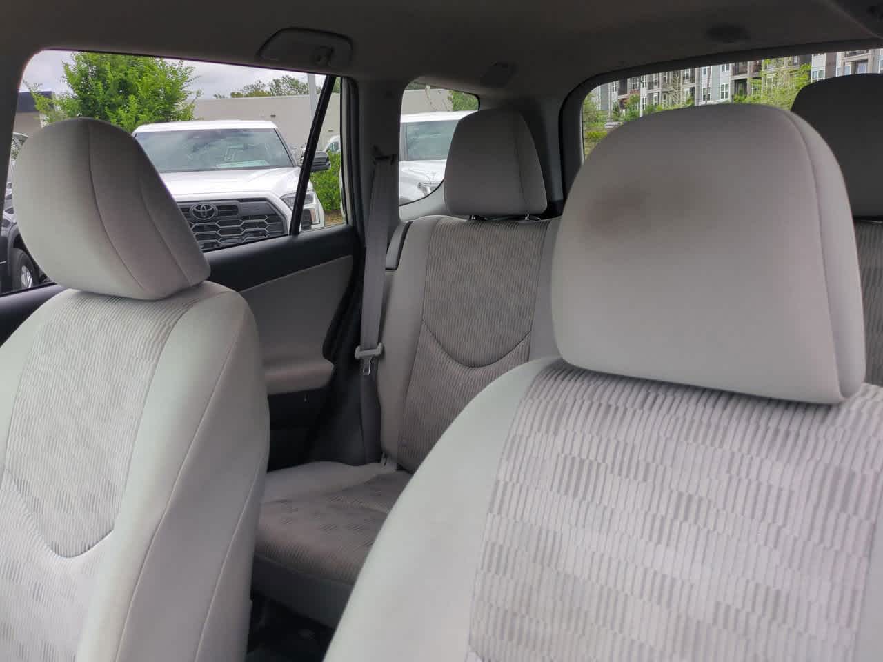 Thumbnail: 2012 Toyota RAV4 - 8