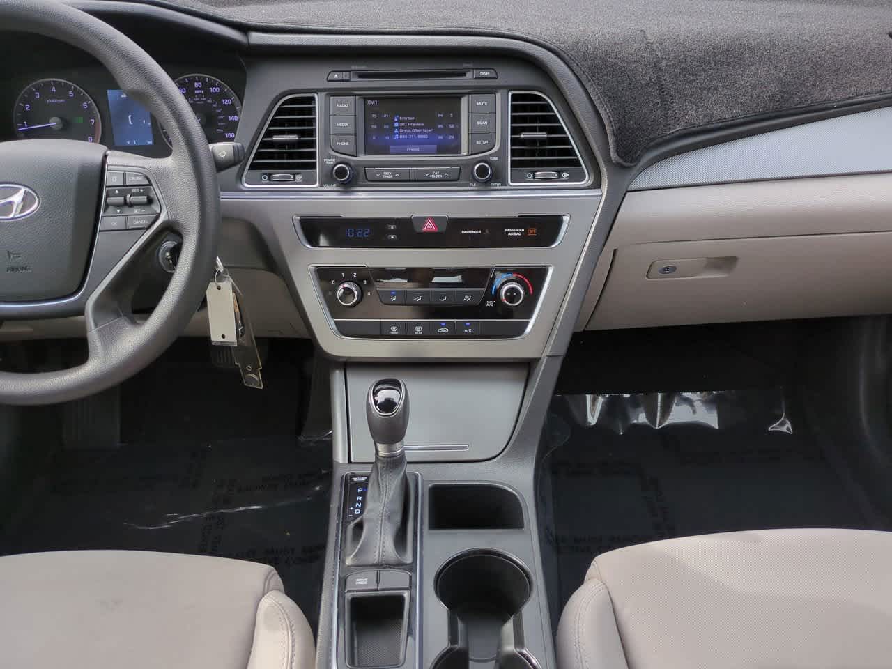 Thumbnail: 2015 Hyundai Sonata - 18