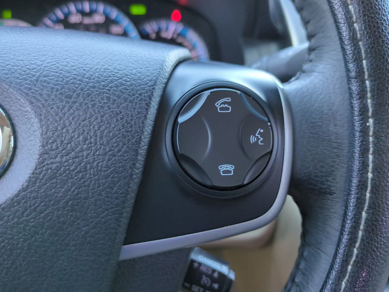 Thumbnail: 2014 Toyota Camry - 24