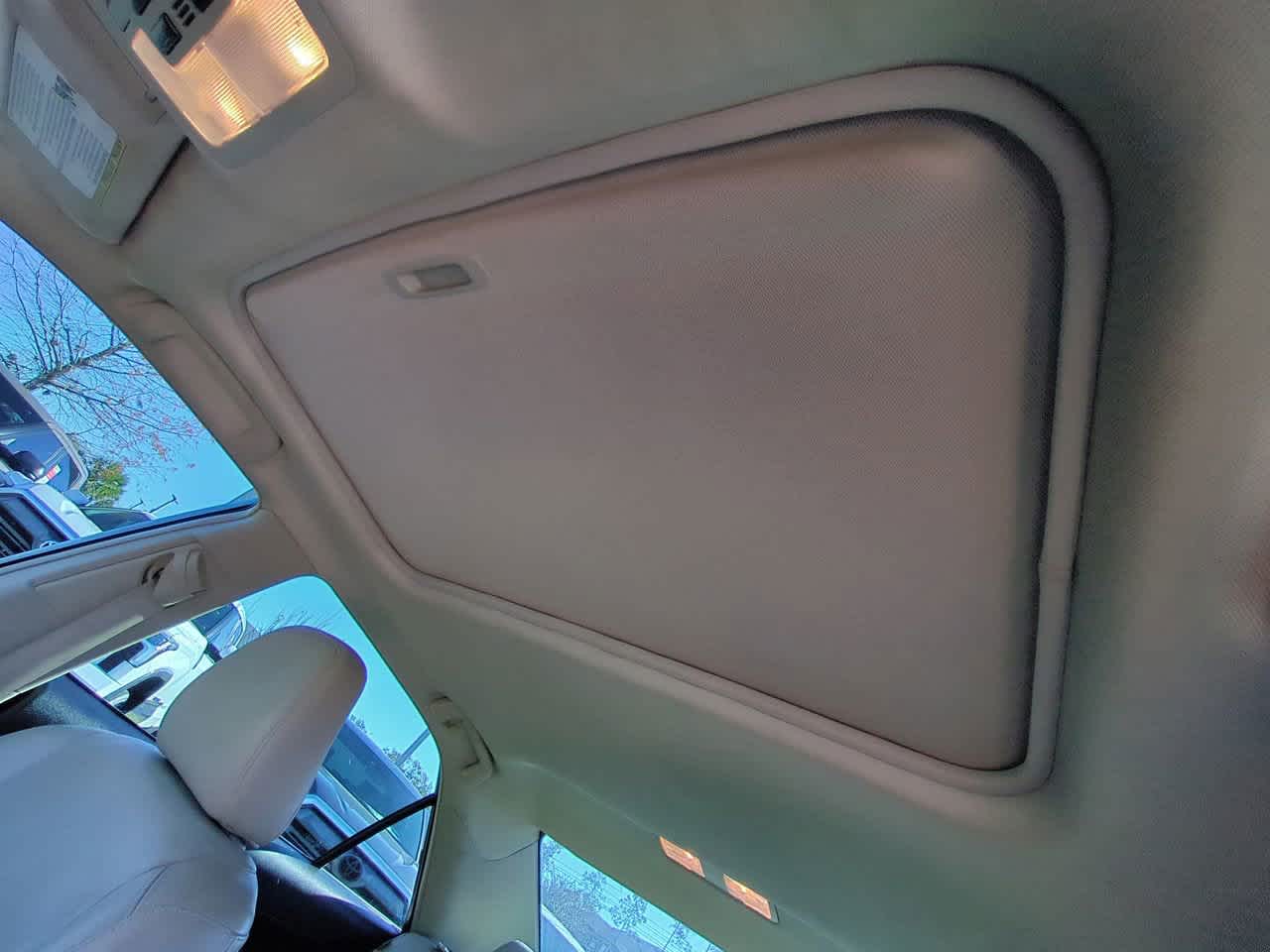 Thumbnail: 2014 Toyota Camry - 18