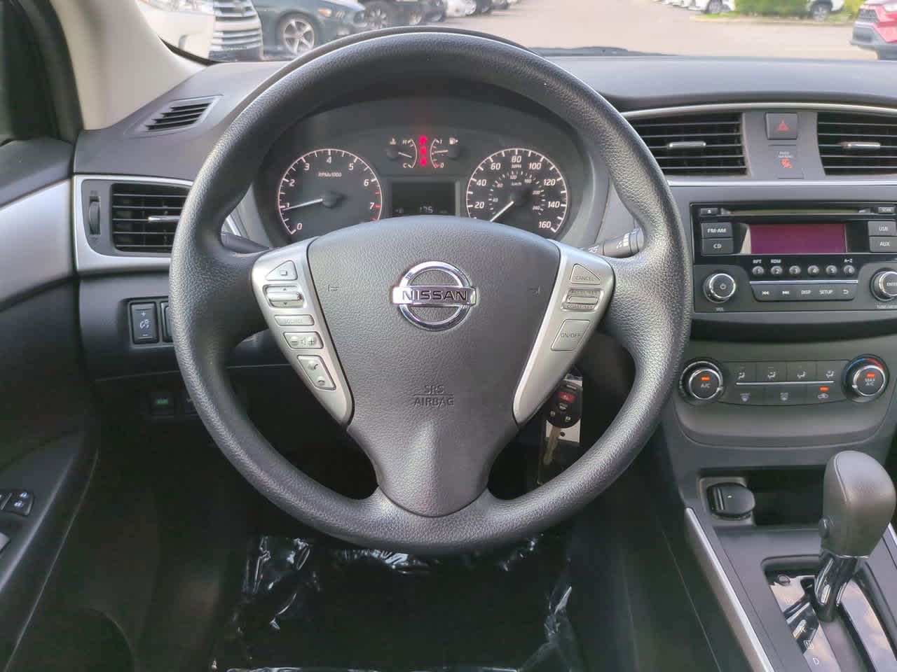 Thumbnail: 2017 Nissan Sentra - 15