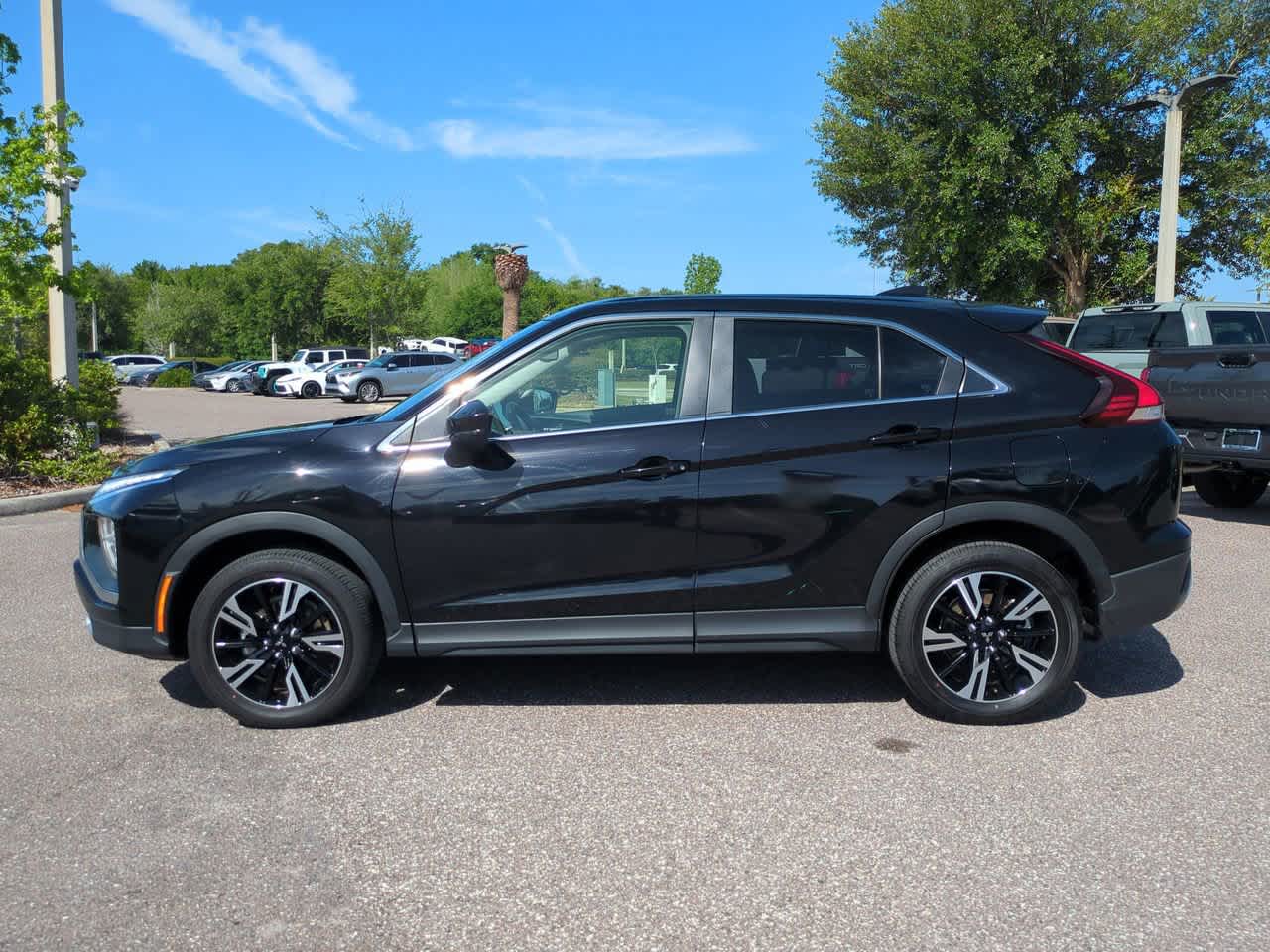 Thumbnail: 2025 Mitsubishi Eclipse Cross - 3