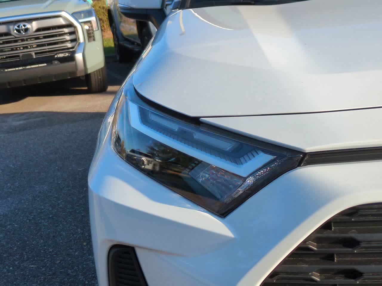 Thumbnail: 2025 Toyota RAV4 - 10