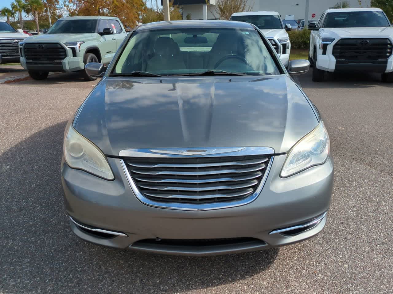 Thumbnail: 2013 Chrysler 200 - 9