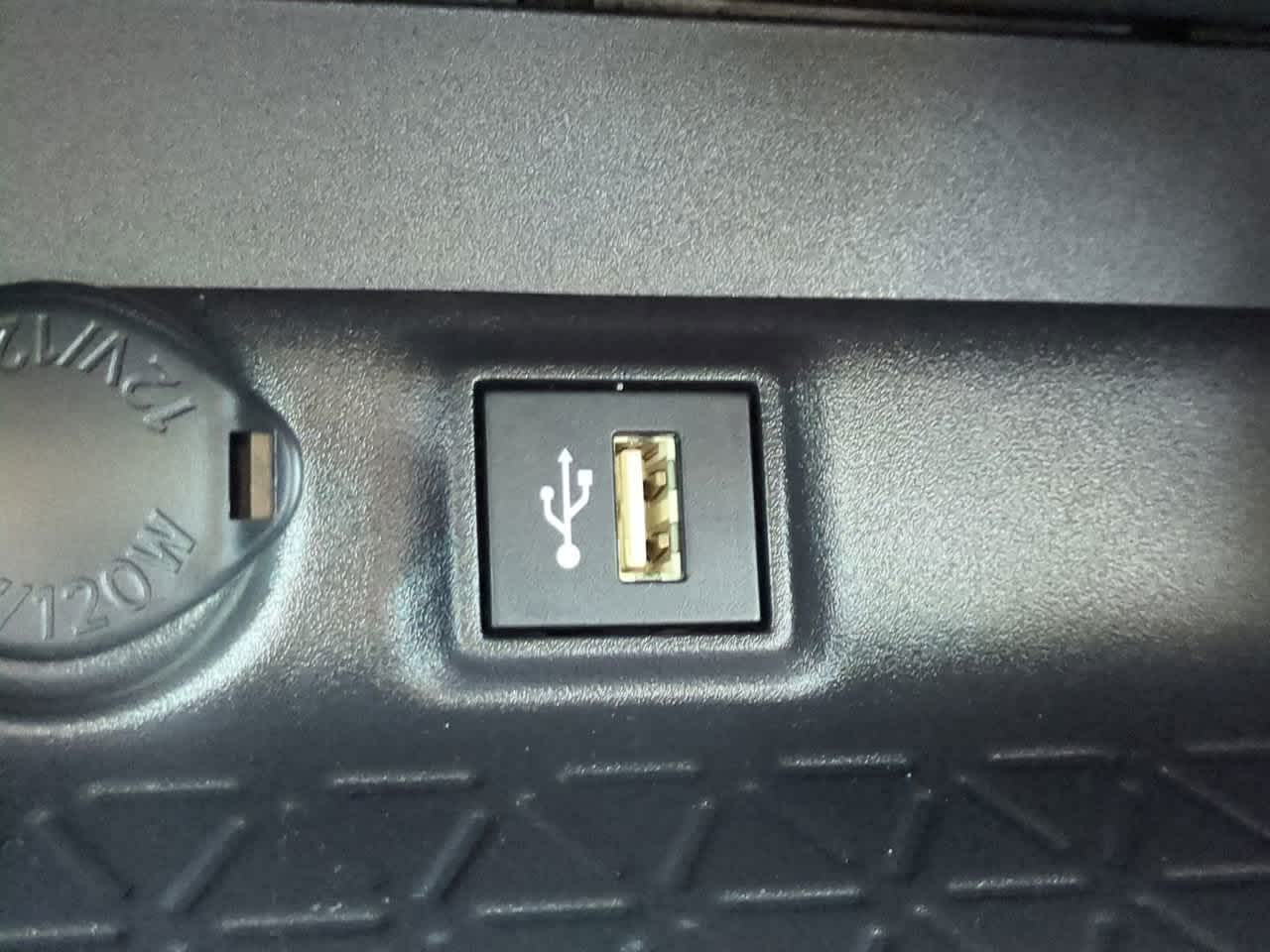 Thumbnail: 2025 Toyota RAV4 - 21